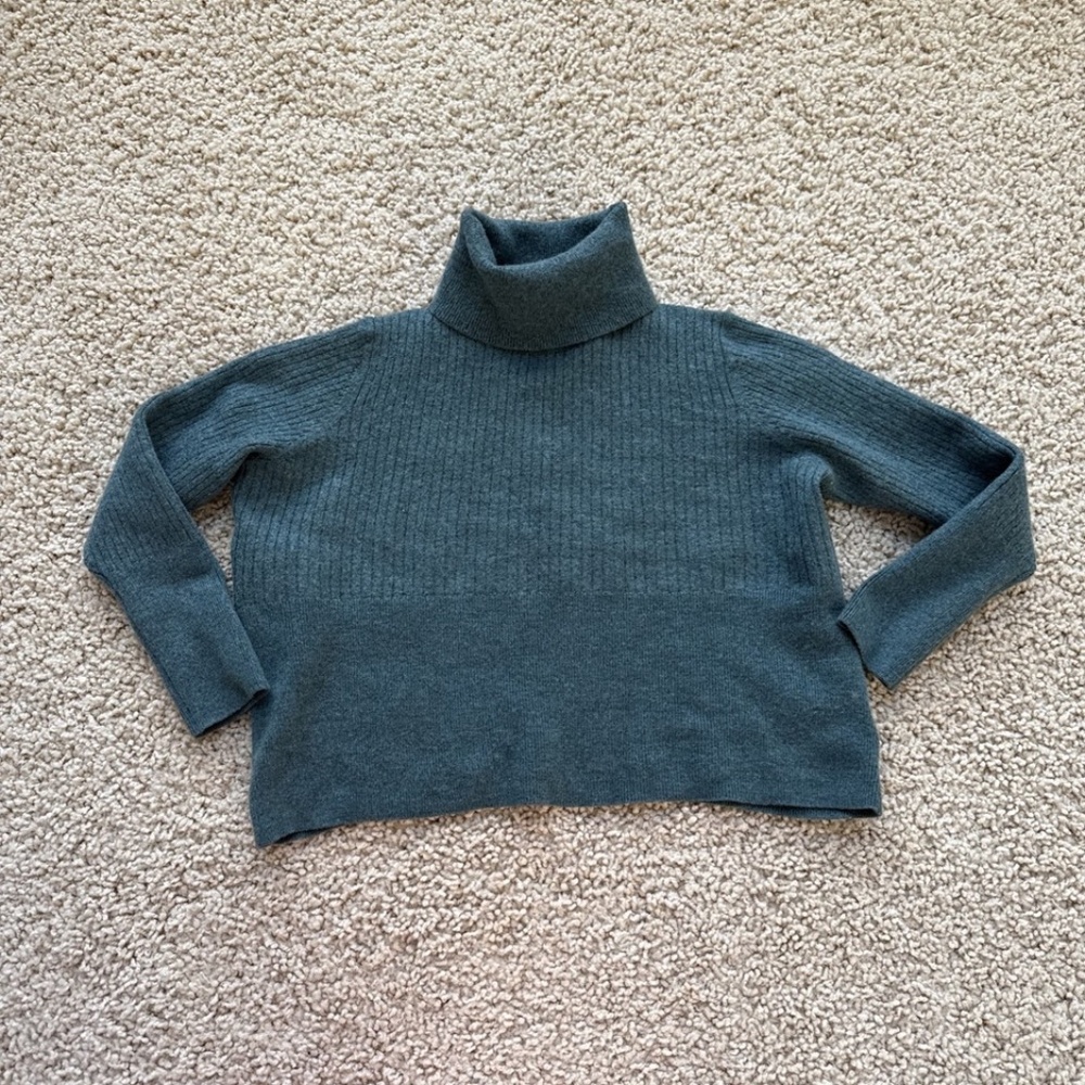 Halston 100% Merino Wool Sweater Teal Size S- Small SHRUNK From Medium